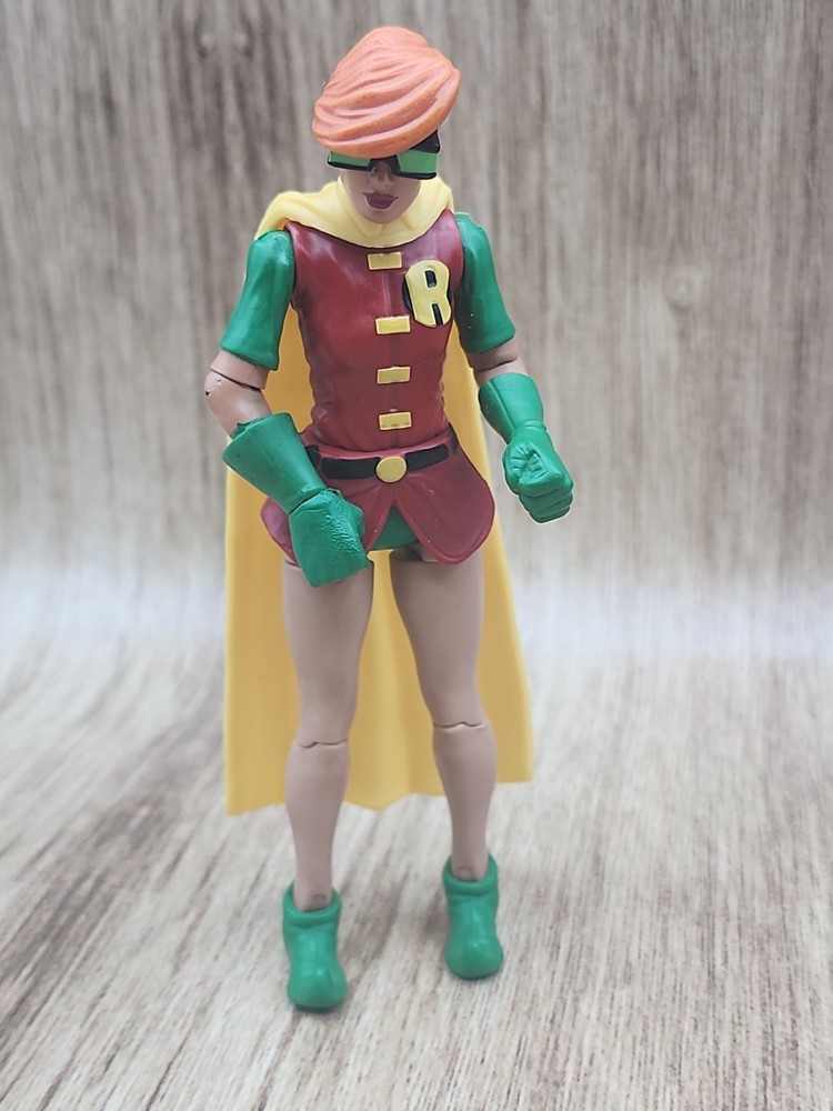 Mattel DC Multiverse Carrie Kelly ROBIN 1:12 Figure Batman Dark Knight Returns