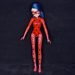 Bandai Miraculous: Tales of Ladybug & Cat Noir Fashion Doll