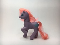 My Little Pony G2 Secret Surprise Friends Petal Blossom
