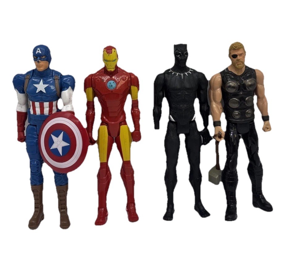 Hasbro Marvel Avengers Action Figures Plastic Toy Figures Lot of Four {129}