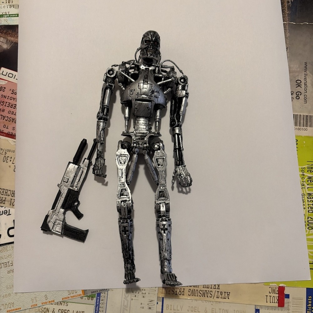 Neca action figure T-800 Endoskeleton from the movie The Terminator Read Descrip