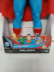 JAKKS Pacific DC Comics Superman Big-Figs 19in Action Figure w/ Cape, 7 POA