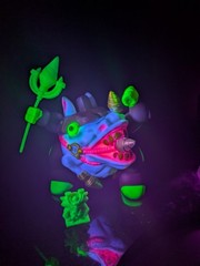 Deathtek Machin NightMare Steed Sofubi Kaiju Deathcat Toys Keshi Omake UV 1/3
