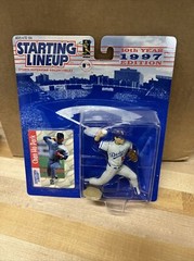 1997 starting lineup Chan Ho Park action figure Los Angeles Dodgers MLB SLU