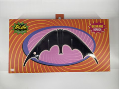 Batman (1966 Classic TV Show Series) Replica – BATMAN Batarang