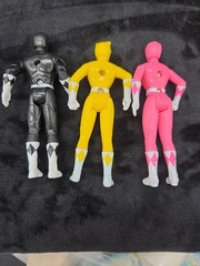 1995 Saban Power Rangers Vintage 4″ Action Figure Black, Pink & Yellow Ranger