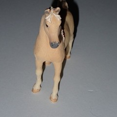 Schleich Kids Horse Toy Figurine Tan Palomino Arabian Mare Braided Mane OS