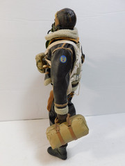 21st Century Toys WW2 Winter B-17 Waist Gunner w/ Parachute Bag Oxygen Mask