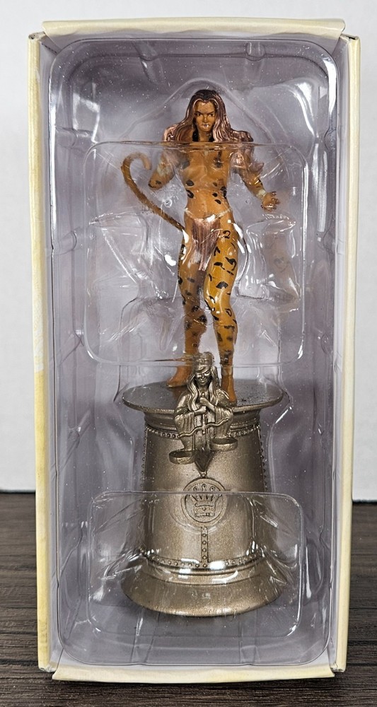 BLACK QUEEN CHEETAH Eaglemoss DC Chess Collection #52 – sealed, no magazine