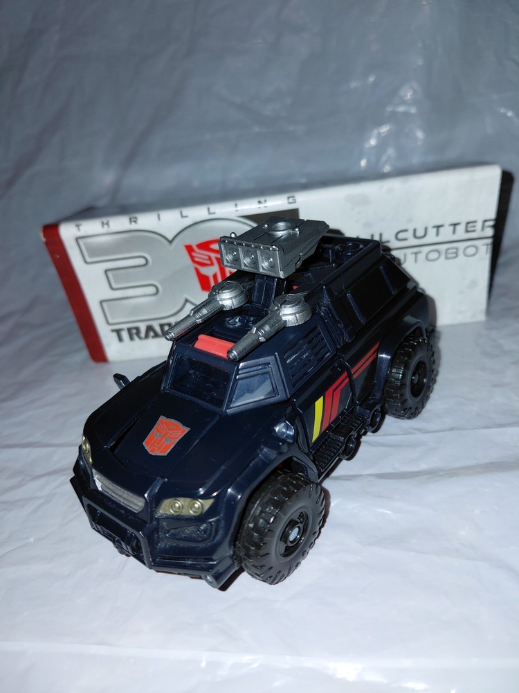 Used Transformers Thrilling 30 Trailcutter Complete Hasbro 2013 Deluxe Class