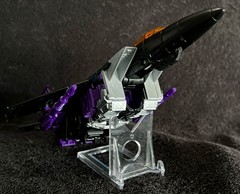 SKYWARP • WAR FOR CYBERTRON SERIES