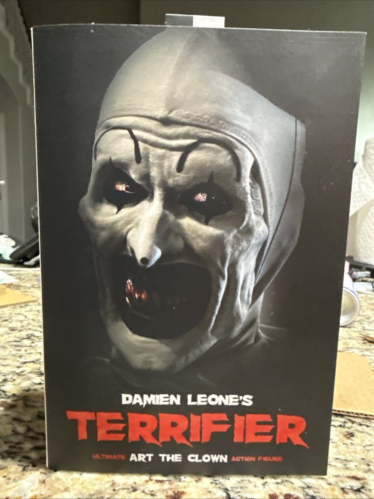NECA Damien Leone’s TERRIFIER Ultimate ART THE CLOWN Horror 7″ Action Figure NIB