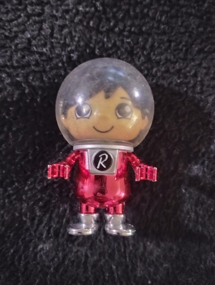 Ryan’s World 2018 Ryan Red Astronaut Space Suit 3″ Figure Bonkers Toys 2018