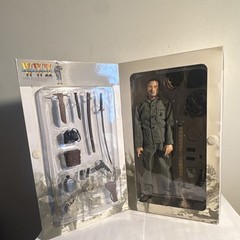 Dragon Models WWII USMC Platoon Leader Lt. Andy Carlson Action Figure Boxed