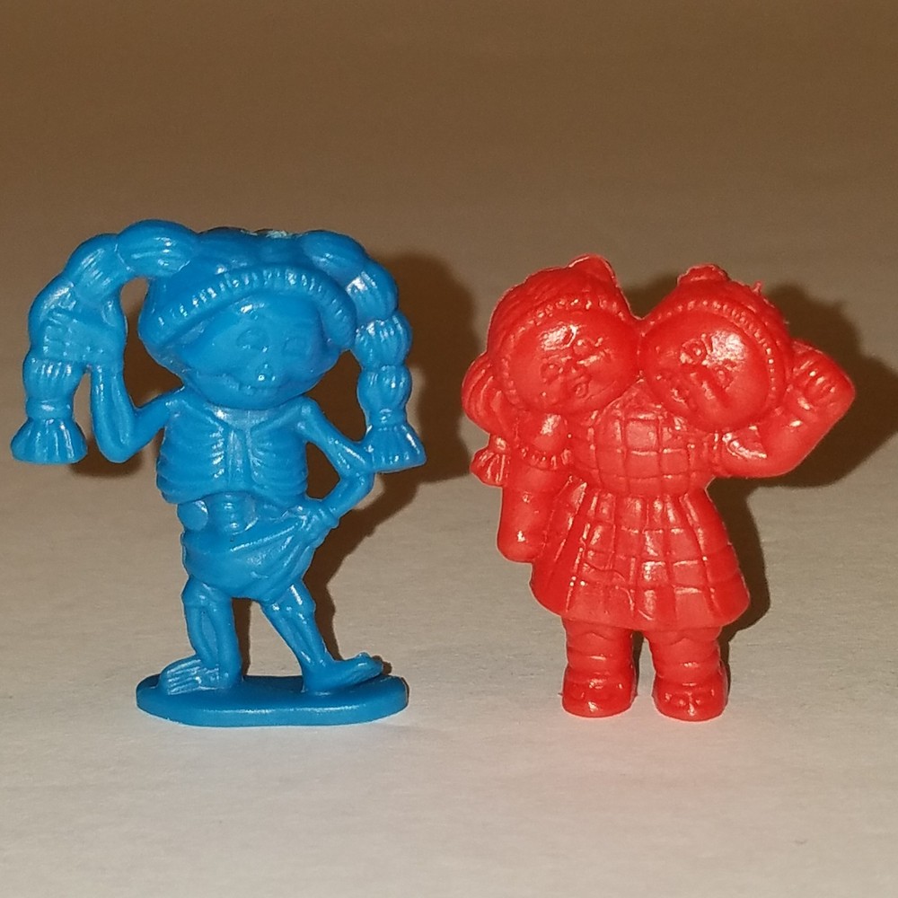 Garbage Pail Kids 1986 Topps Blue Thin Lynn & Red Double Heather Mini Figure VTG