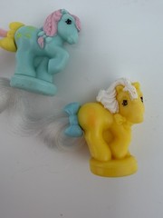 2 Vintage My Little Pony Petite Pony Gals – Hasbro Pink Blue Yellow