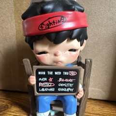 Hirono Takes Wildgrass Overload Figurine