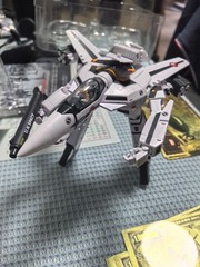 Valkyrie Factory Macross Arcadia Vf-1s Roy Focker Painted Deformable Model 1/60