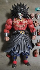 Beast Dieties Mythos SH Figuarts Dragon Ball Z Dark Broly Super Saiyan 4 Figure