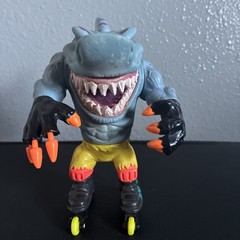 VINTAGE 1994 MATTEL STREET SHARKS BLADES ACTION FIGURE STREEX ROLLER BLADER TOY