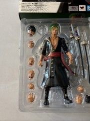 BANDAI S.H.Figuarts One Piece Roronoa Zoro The Raid on Onigashima Fig US SELLER