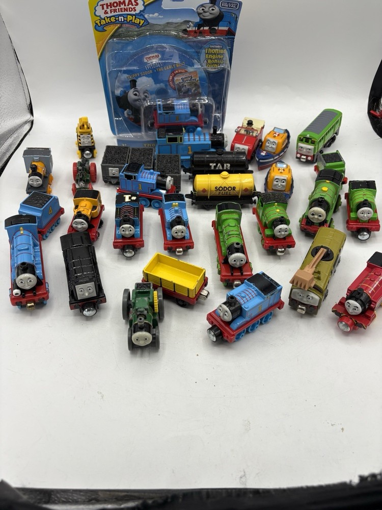28 THOMAS THE TANK ENGINE TRAIN CARS & VEHICLES, ERTL, BRITT ALLCROFT, GULLANE