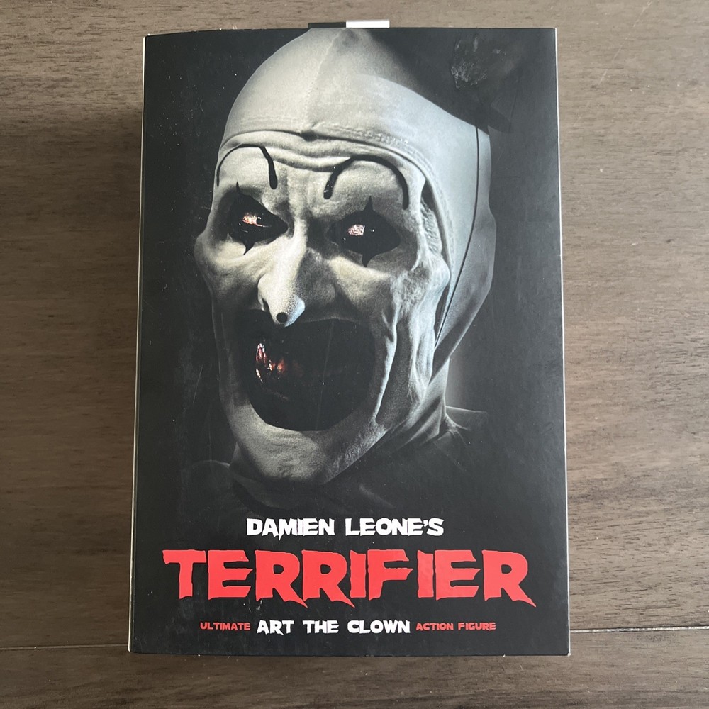 NECA Damien Leone’s TERRIFIER Ultimate ART THE CLOWN Horror 7″ Action Figure NIB