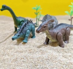 Dinosaur Toy Playset Mechanical Walking Figures Set Boxed No Batteries needed