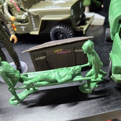 1982 MASH 4077 Tristar Durham COLLECTION – Helicopter Jeep Ambulance 16 Figures