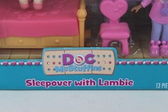 Disney Doc McStuffins Sleepover with Lambie Playset 2014 Just Play * New Sealed