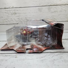 Diamond Select Marvel Select Bleeding Edge Iron Man 2014 7″ Figure Box Damage