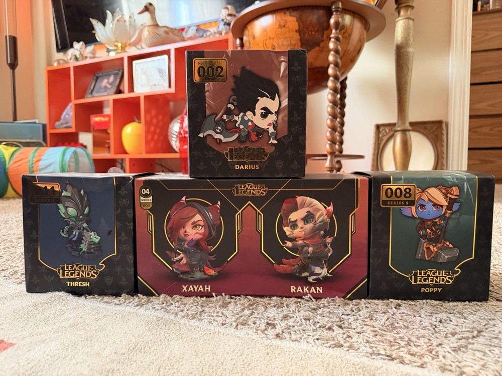 Retired Riot League Of Legends Figurines (Xayah & Rakkan, Thresh, Darius, Poppy)