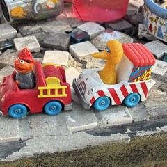Die Cast Metal Sesame Street Cars Big Bird Popcorn Truck & Ernie VTG 1981 1983