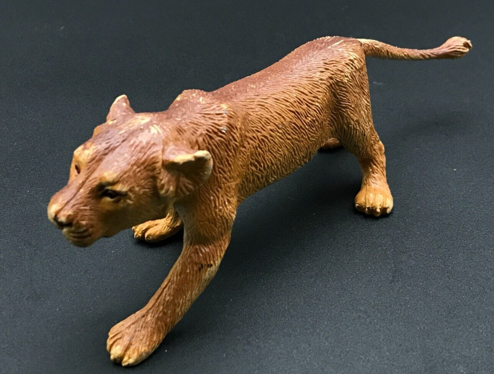 Vintage Hard Plastic Lion Cub African Safari Made in Hong Kong ~8″ with Tail