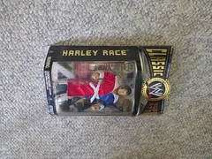 JAKKS Pacific WWE / WWF Classic Superstars HARLEY RACE