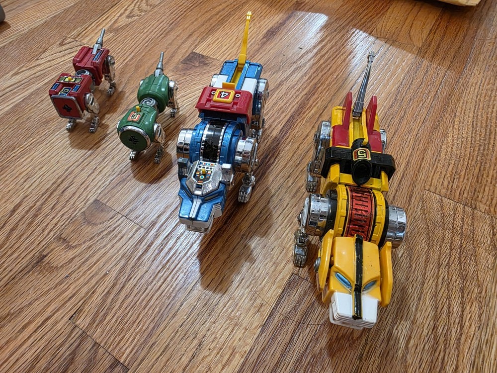 Vintage Bandai 1981 VOLTRON BLUE, YELLOW, RED, GREEN LIONS All 4 Taiwan Die Cast