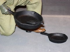 1/6 scale resin cast- “cast-iron” Frying pan set for Ultimate Soldier or GI Joe