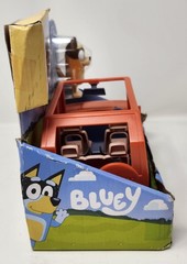 Bluey Heeler Family Road Trip 4WD Vehicle Playset | Includes Mum