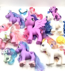Lot Of 9 Hasbro My Little Pony Ponies Accessories Various Years Sizes Colors