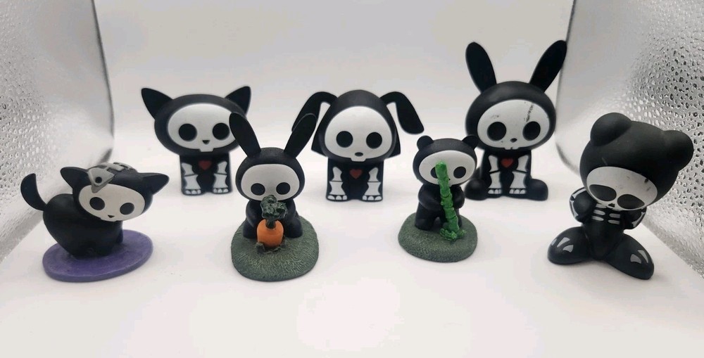 Skelanimals ToyNami Limited 2007-08. 7 Figure Lot.
