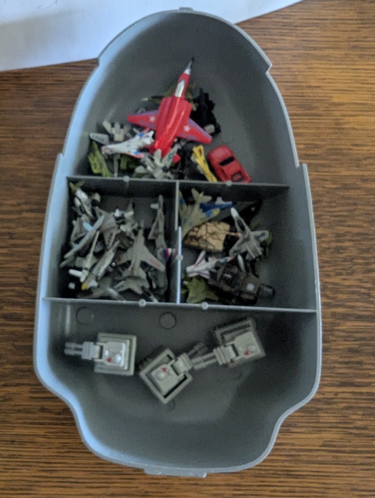 Vintage Funrise 1988 AIRCRAFT CARRIER 65 Playset incomplete Micro Machines Lot