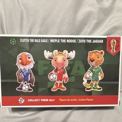 FIFA Boxed Action Figure Set Clutch Eagle Meple Moose Zayu Jaguar + Ball