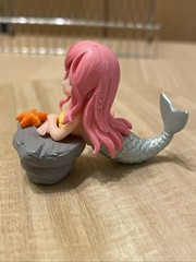 Resting Mermaid PVC Vinyl Figure Fish Lady Pink Hair Anime Fish Tank 2”