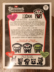 Skelanimals Maxx Bulldog Glow In The Dark Vinyl Figure NEW creepy-Free Shipping