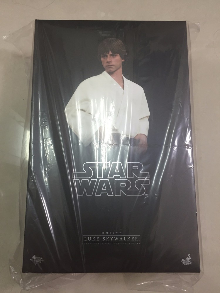Hot Toys MMS 297 Star Wars Episode IV A New Hope Luke Skywalker Mark Hamill NEW
