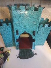 MEGO 1974 THE WIZARD OF OZ – WITCH’S CASTLE WITH WITCH FIGURES RARE