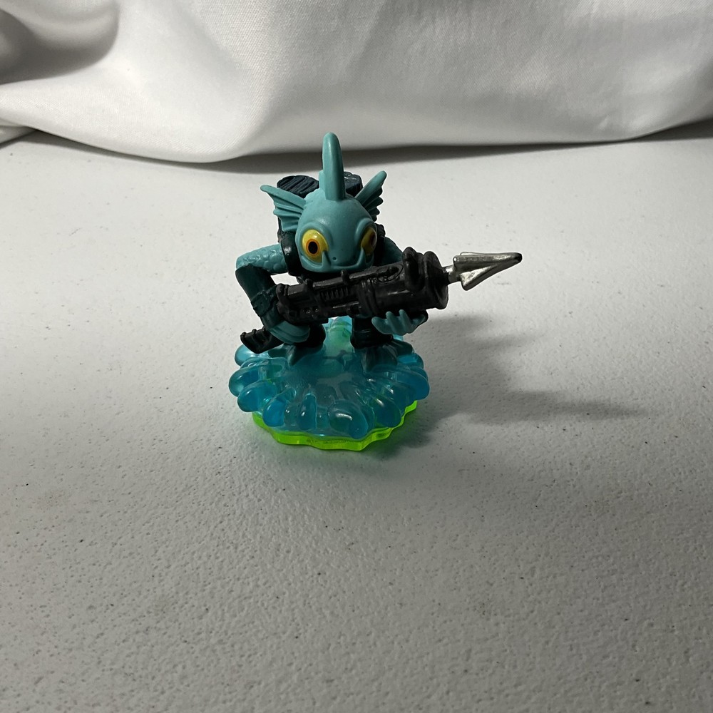Skylanders Spyro’s Adventure Gill Grunt Water Element Action Figure Activision