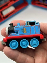 Vintage 2000s Thomas The Tank Engine Carry Case With 19 Di Cast/ Metal Trains