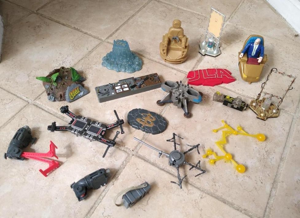 Assorted Action Figure Parts & Accessories Lot Vintage & Modern