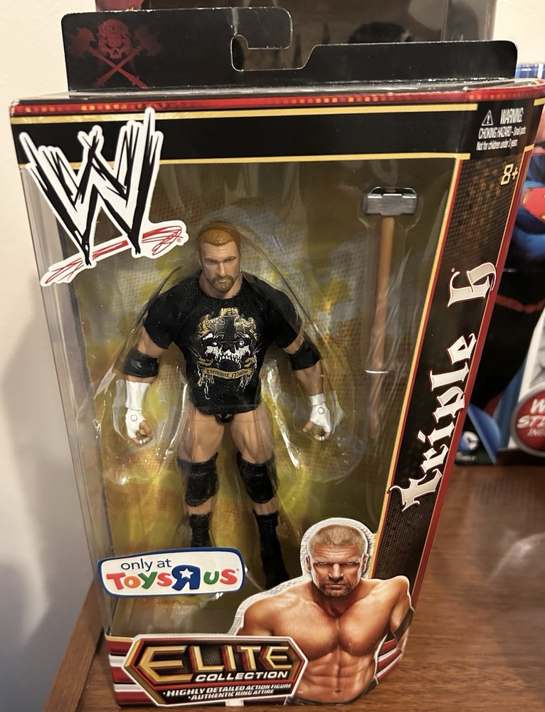 Mattel WWE Elite Collection Triple H Action Figure Toys R Us Exclusive 2013 HHH